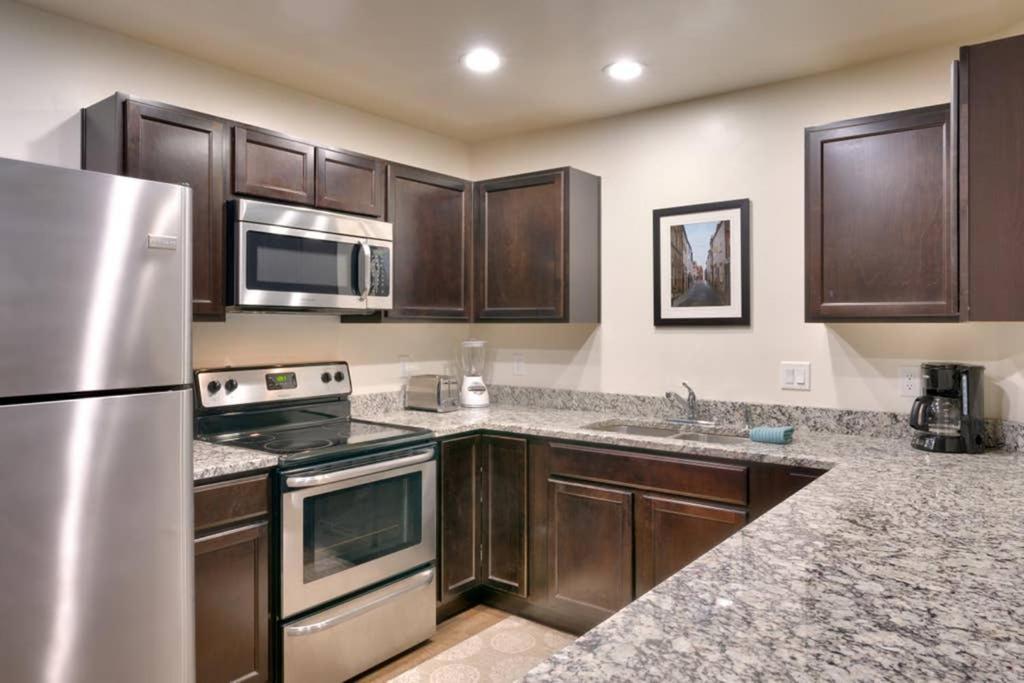 5C Sweet Redcliff Condo, Pool & Hot Tub Moab Bagian luar foto