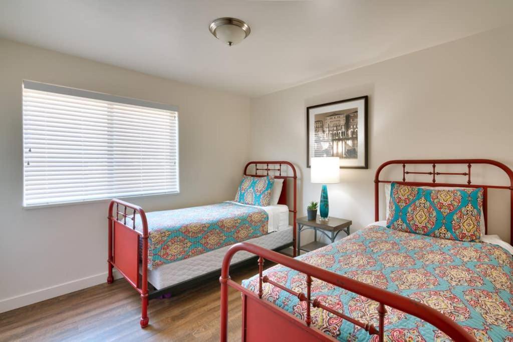5C Sweet Redcliff Condo, Pool & Hot Tub Moab Bagian luar foto